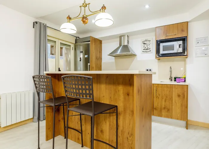 Con Parking Gratis Al Lado Del Pilar - Alfonso