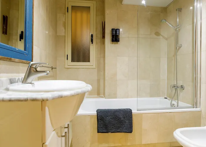 Con Parking Gratis Al Lado Del Pilar - Alfonso *